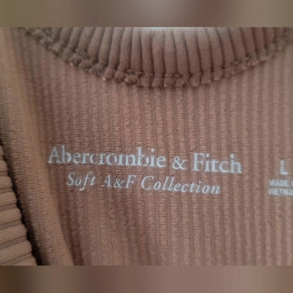 Abercrombie & Fitch Ribbed Bodysuit – Soft A&F Collection – Size Large – Tan - Picture 3 of 4